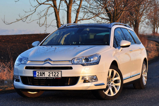 Test Citroën C5 Tourer 3,0 V6 HDi: labutí píseň