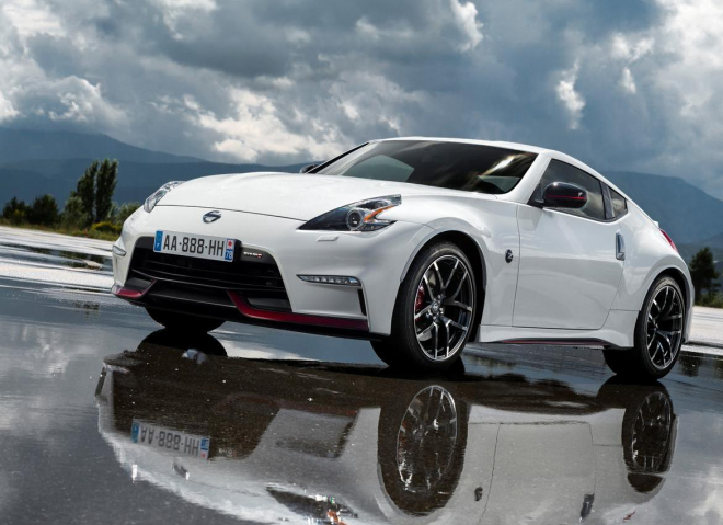 Nissan 370Z dostane zvukový generátor. Proboha proč?