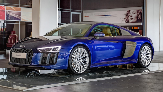 Nové Audi R8 se znovu snaží přesvědčit o své kráse, tentokrát v modré (foto)