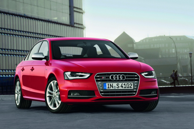 Audi A4, S4 a A4 Allroad 2012: facelift proti nové trojce