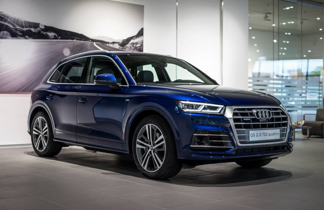 Nové Audi Q5 už dorazilo do showroomu. Ale ne úplně obyčejného