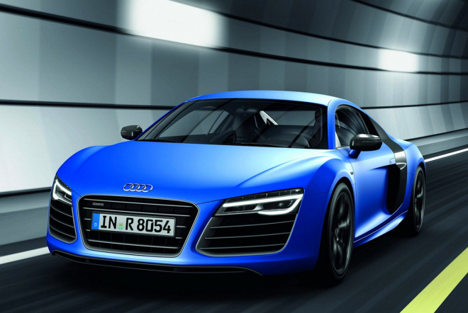 Audi R8 2012: facelift nadělil R8 až 550 koní a nový automat