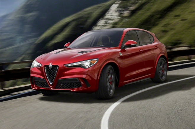 Alfa Romeo Stelvio je venku, hned jako QV s 510 koňmi a dynamikou sporťáku