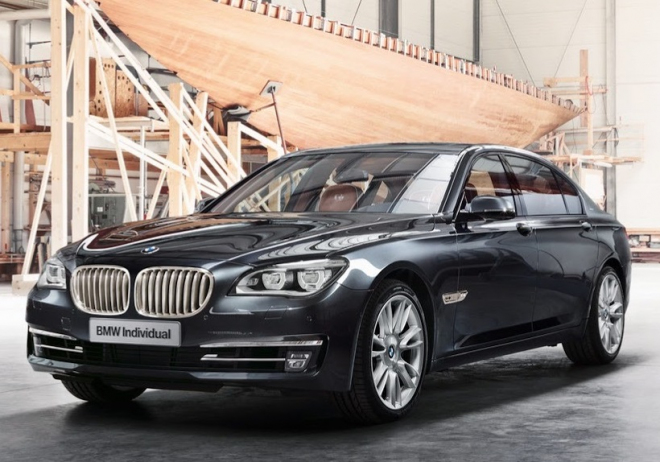 BMW Individual 760Li Sterling: unikát se klaní výrobci stříbra a luxusních jachet