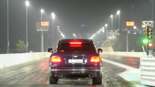 Bentley Bentayga se ukázalo ve sprintu na čtvrtmíli, je neskutečně rychlé (video)