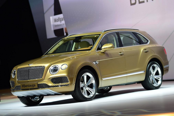 Bentley Bentayga dostane jako první takřka devadesátiletá Britka, královna