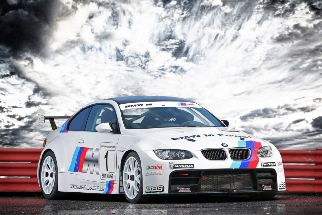 BMW M3 Interceptor: okruhová M3 GT pro běžné silnice