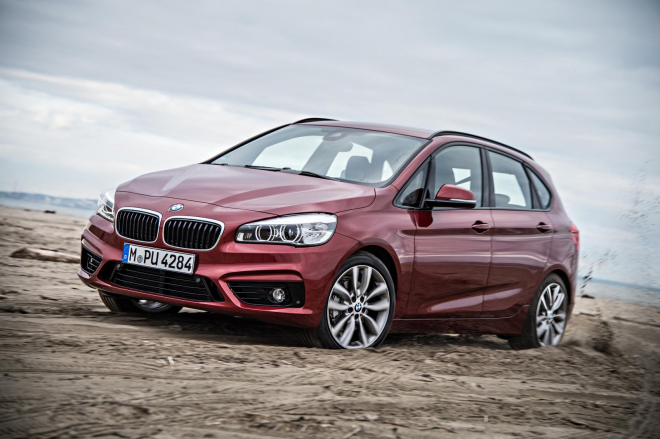 BMW 2 Active Tourer xDrive: krtek dostal pohon 4x4, již zná i české ceny