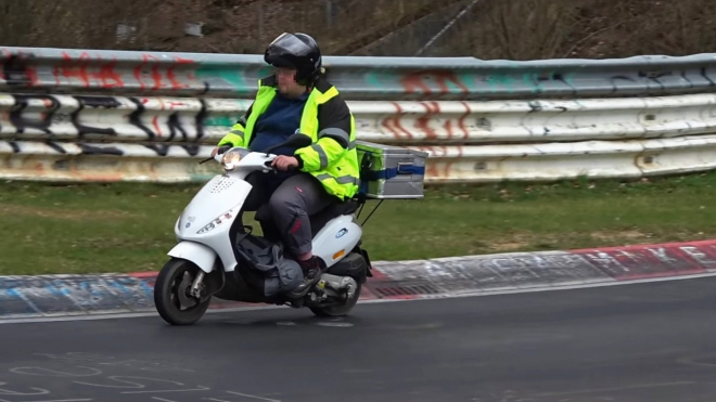 Že pro Nordschleife nemáte auto? Nevěříme. Podívejte se, co vše tam lze potkat (video)