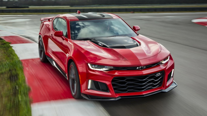 Chevrolet Camaro ZL1 2017 odhalil vše. Stovku za 3,5 s a 659 k dá za 1,5 milionu