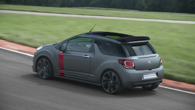 Citroën DS3 Cabrio Racing: sériová verze je venku, 25 kg navíc dynamiku nekazí