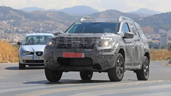 Nová Dacia Duster poprvé nafocena ve své karoserii, stále levně má nabídnout víc