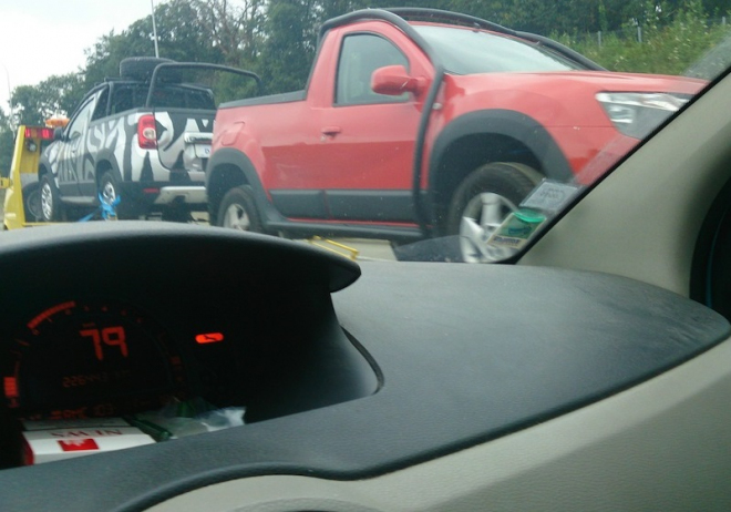 Dacia Duster pick-up vážně bude, tohle je už jistě tovární prototyp