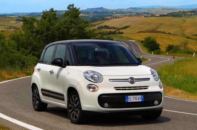 Fiat 500L: kompletní specifikace, nové fotografie, první ceny