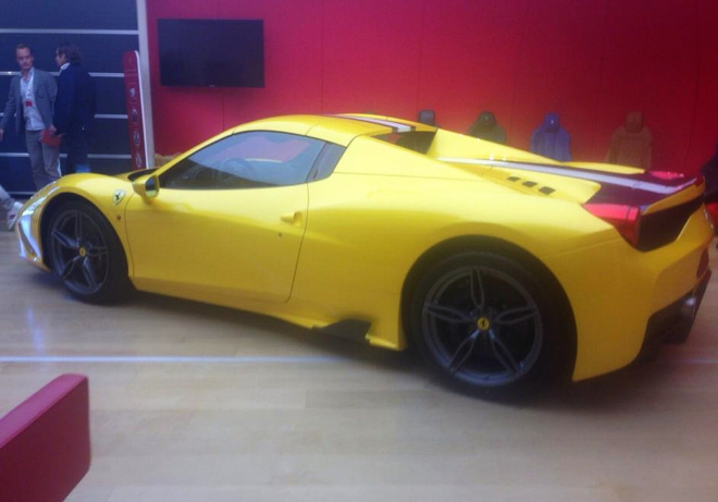 Ferrari 458 Speciale Spider: ostrý Spider unikl znovu, nejasné je už jen jméno