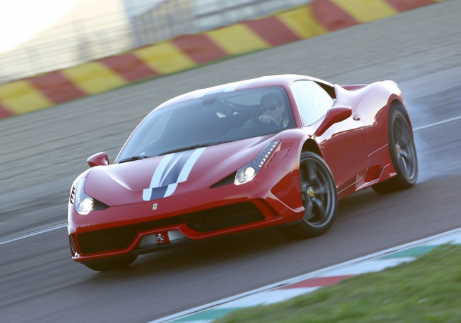 Ferrari 458 Italia 2015: s faceliftem má dorazit turbo a 670 koní, už příští rok