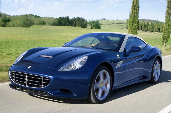 Ferrari California 2012: facelift ve znamení steroidové diety