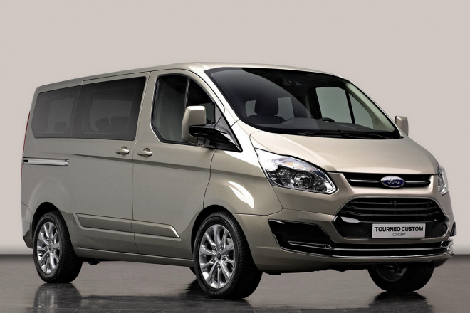 Ford Tourneo Custom: nový Transit je na světě, zatím jako velké MPV