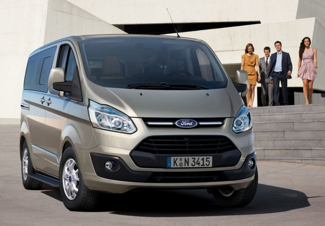 Ford Tourneo Custom 2012: nový Transit teď už v produkční verzi