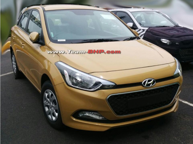 Hyundai i20 2015: nová generace nafocena bez maskování, asi jen pro Indii