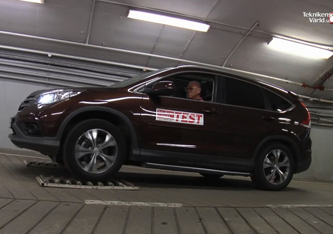 Honda CR-V není tak úplně čtyřkolka, konstatuje švédský test