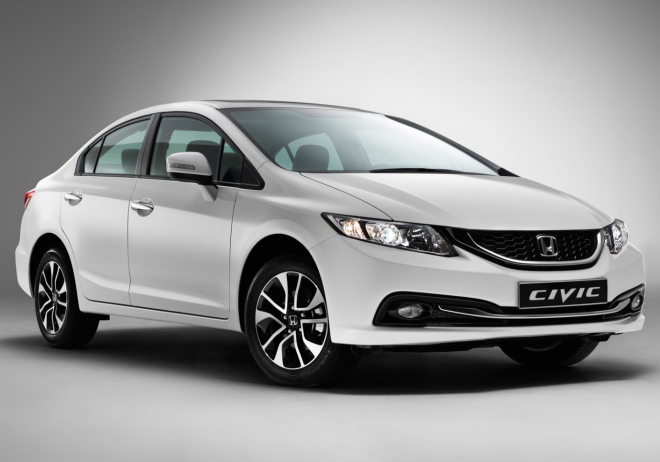 Honda Civic sedan 2013: facelift evropské verze přináší více stylu a výkon 140 koní