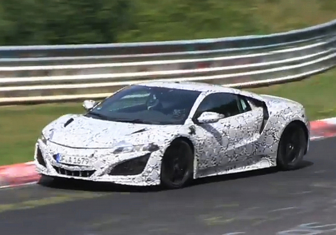 Honda NSX 2015 dolaďuje formu na Nordschleife, mnoho rámusu nenadělá (video)