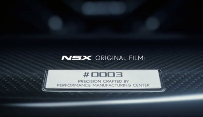 Honda dává ke každému novému NSX originální film s autem a jeho model (+ video)