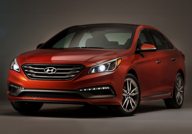 Hyundai Sonata 2015 pro USA detailně: novinkou je verze 2,0T Sport s 247 koňmi 