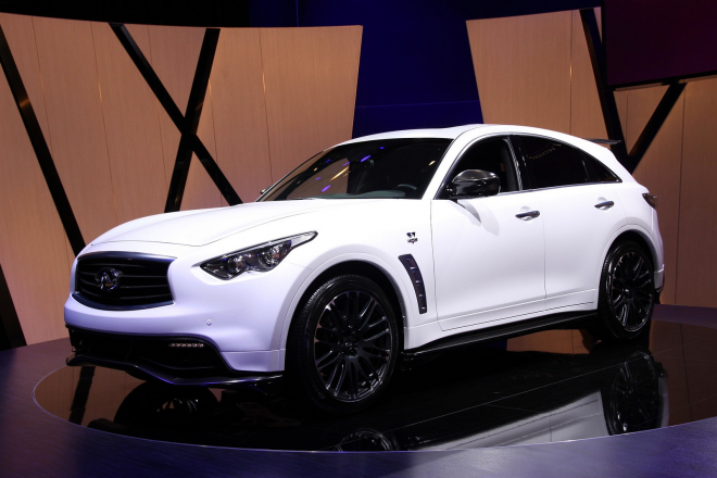 Infiniti FX50S Sebastian Vettel má svou cenu, přijde na 3 miliony Kč