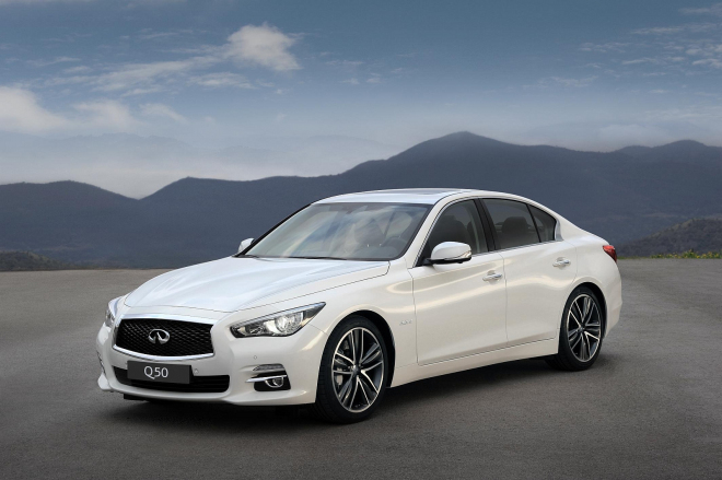 Změna jmen Infiniti? Ne až tak rychle, Q50 a G se budou prodávat bok po boku