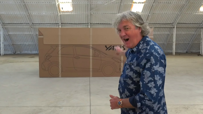 James May před kamerou rozbalil své nové auto. Jde prý o nejlepší video na netu