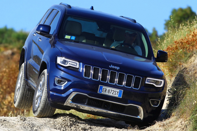 Jeep Grand Cherokee 2013: facelift evropské verze na nových fotkách