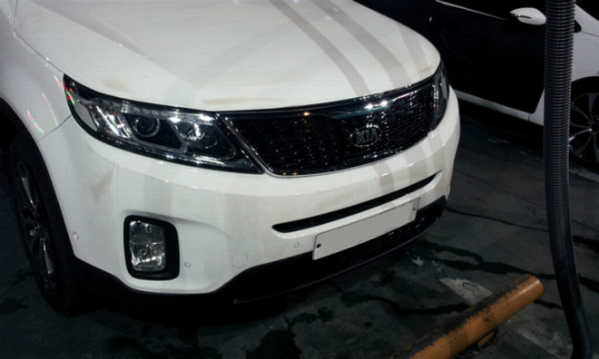 Kia Sorento 2013: facelift znovu přistižen bez maskování, tentokrát ze všech stran