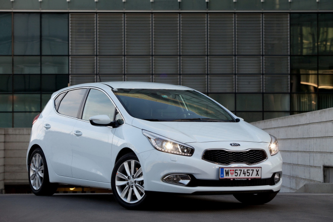 Kia Cee'd 2012 snížila své ceny o dalších 15 000 Kč, je až nehorázně levná