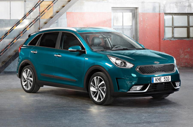 Kia Niro odhalena i ve verzi pro Evropu, cílí na spotřebu 3,8 litru na 100 km