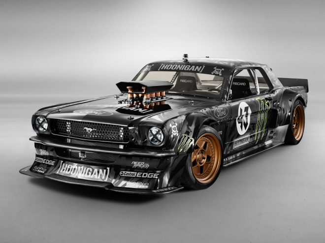 Ford Hoonicorn RTR: extrémní Mustang 1965 s 4x4 a 845 k povozí Kena Blocka