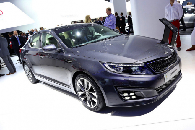 Kia Optima 2014: facelift přinesl jen změnu vizáže, motory zůstaly nedotčené