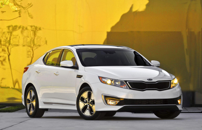 Kia Optima Hybrid 2013: upravený motor i podvozek zatím pro americkou verzi