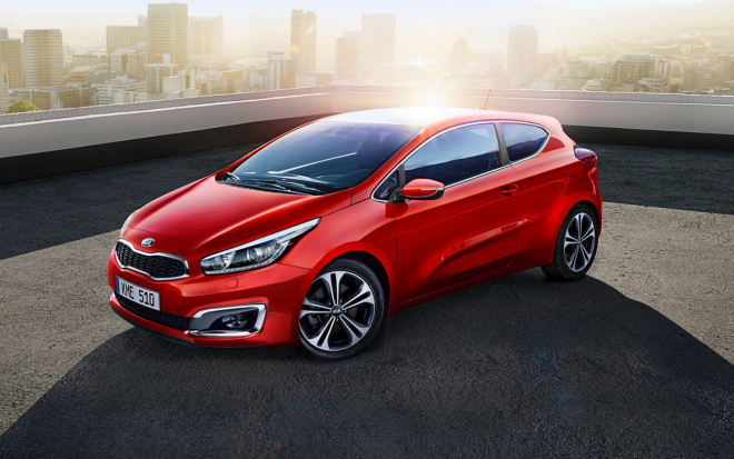 Kia Cee'd 2015: facelift oficiálně, je hlavně tříválcový a přeplňovaný