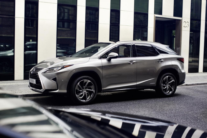 Lexus RX 2016: evropská verze odhalena, liší se pouze výbavou uvnitř