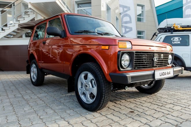 Lada Niva 4x4 Elbrus Edition připomíná mimořádné terénní schopnosti Nivy