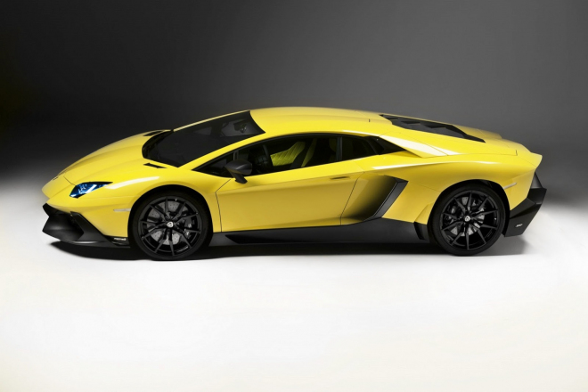 Lamborghini Aventador LP720-4 50 Anniversario: největší býk s 20 koňmi k dobru