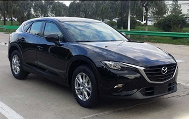 Mazda CX-4 bude vážně CX-4, prohlédněte si ji na nových špionážních fotkách