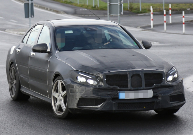 Mercedes C 63 AMG 2015: známe detaily k novému V8, nabízet má 480 koní