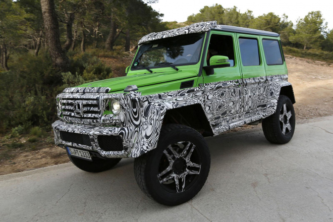 Mercedes G 63 AMG 6x6 v nové verzi: o dvě kola přijde, 544 koní mu zůstane