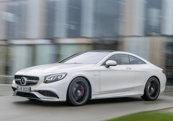 Mercedes S 63 AMG Coupe je venku, stovku dá už za 3,9 s