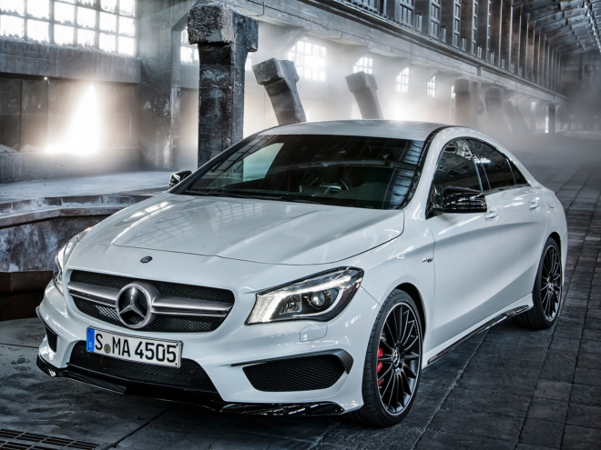 Mercedes CLA 45 AMG 2013: CLA s 360 koňmi odhaleno únikem