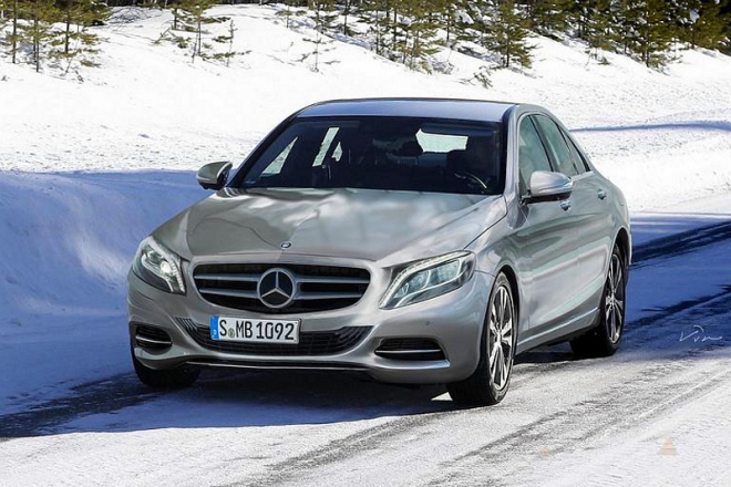 Mercedes C 2014 W205 teď už odhaluje i svou tvář (ilustrace)