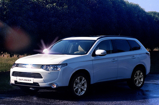 Mitsubishi Outlander 2012: třetí generace kompletně odhalena